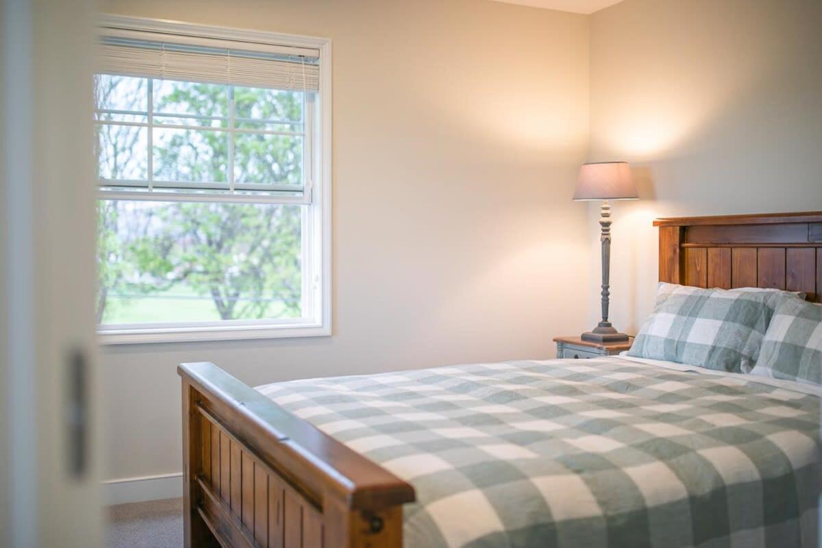 Parkside Heritage Retreat 3-Bedroom Terrace Charm Christchurch Exterior foto